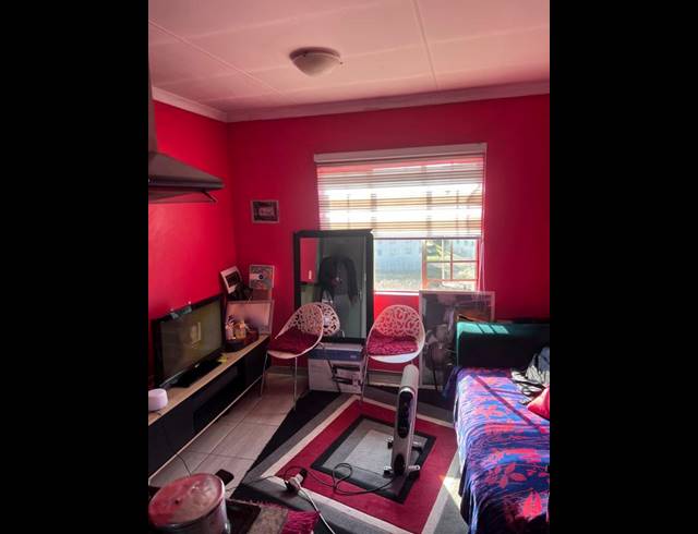 2 BEDROOM APARTMENT FOR SALE IN FLEURHOF